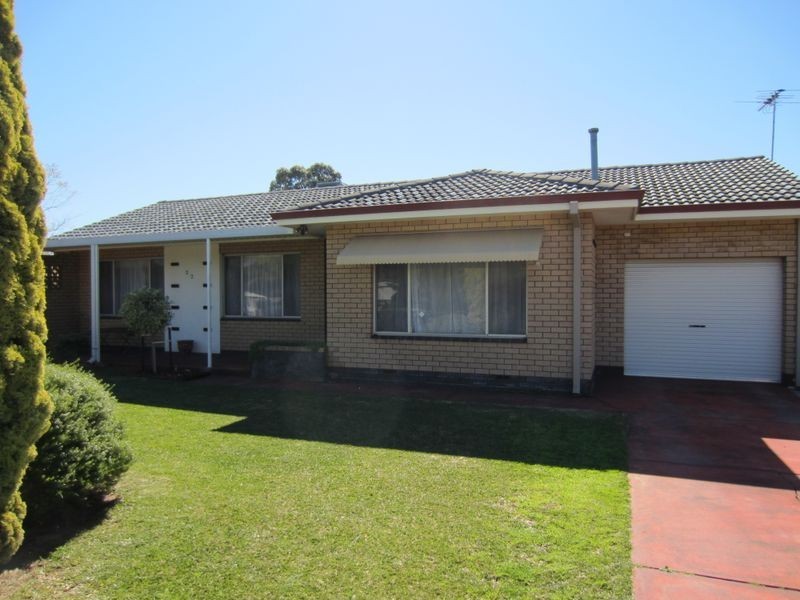 22 Goomarl Street, Dudley Park WA 6210