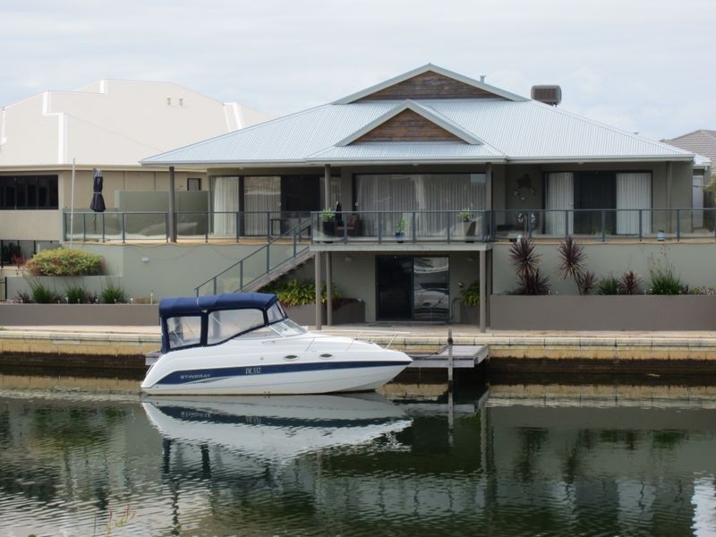 7 Ragamuffin Point, Halls Head WA 6210