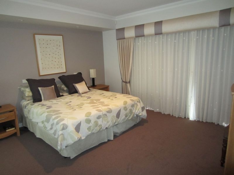 7 Ragamuffin Point, Halls Head WA 6210