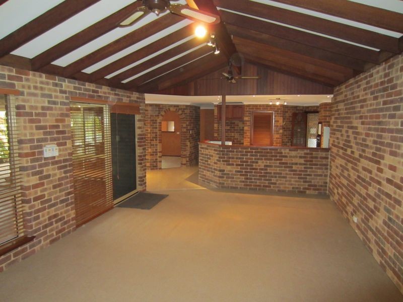 5 Osprey Close, Halls Head WA 6210