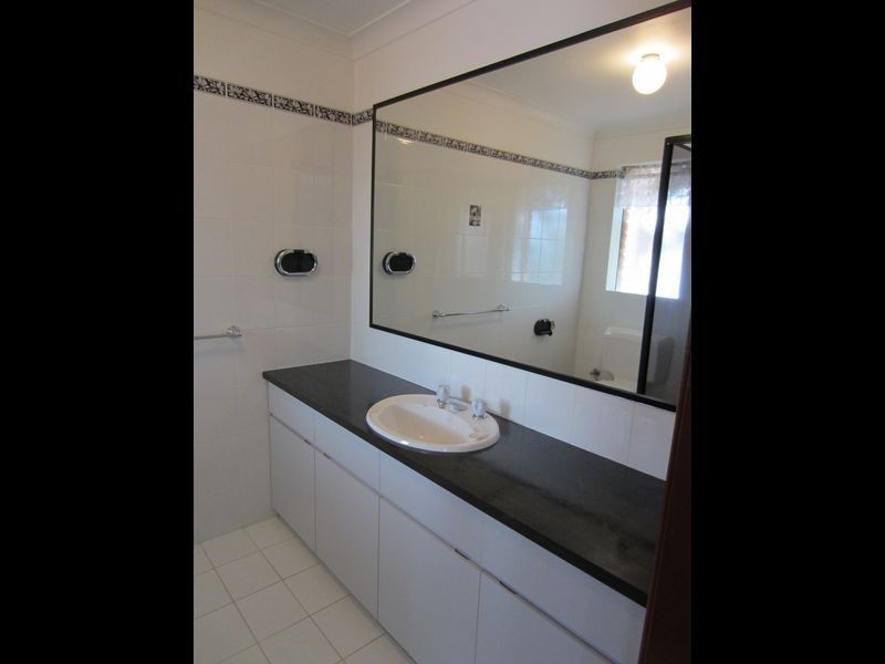 5 Osprey Close, Halls Head WA 6210