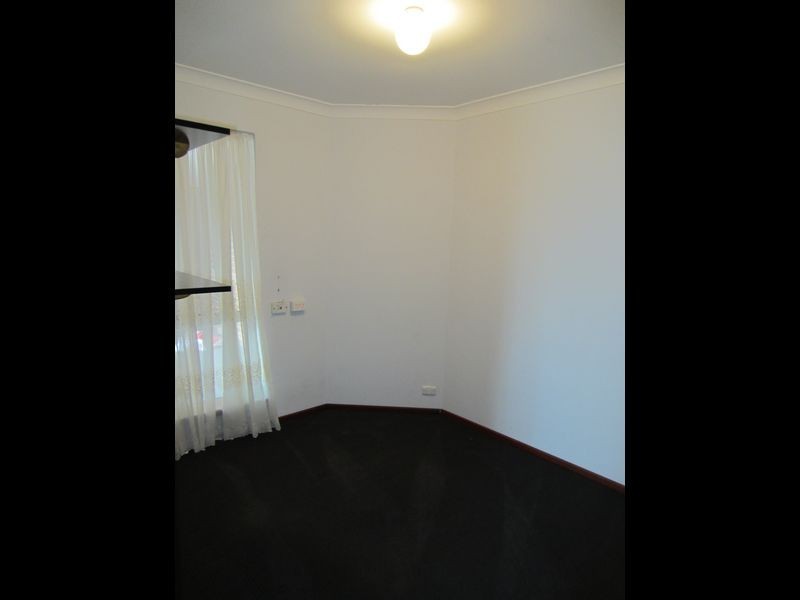 5 Osprey Close, Halls Head WA 6210