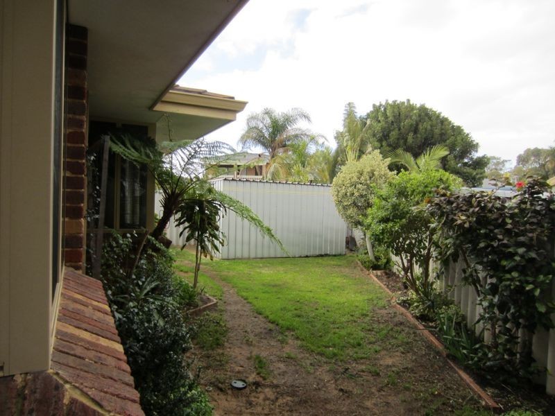 5 Osprey Close, Halls Head WA 6210