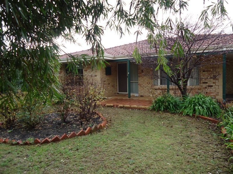 5 Brampton Place, Meadow Springs WA 6210