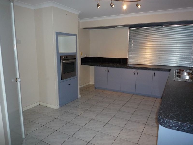 27 Grandmere Parade, Meadow Springs WA 6210