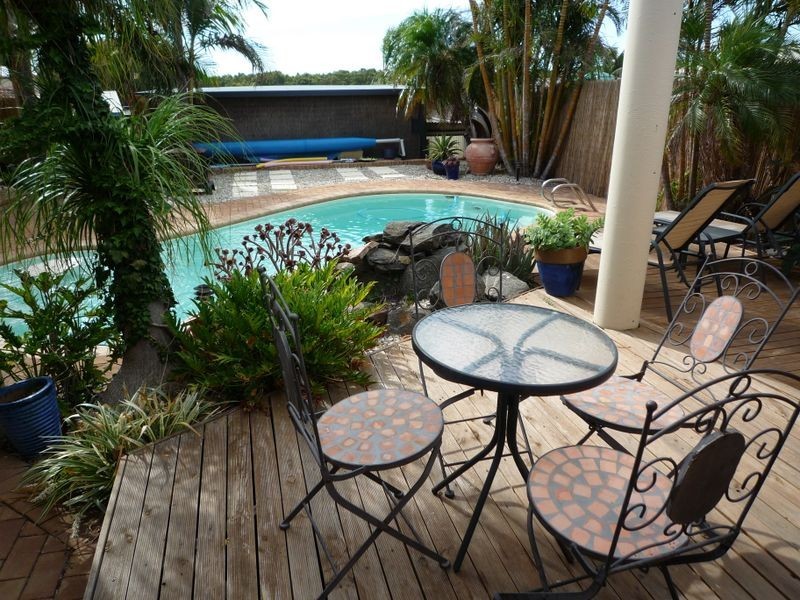 11 Carabeen Place, Halls Head WA 6210