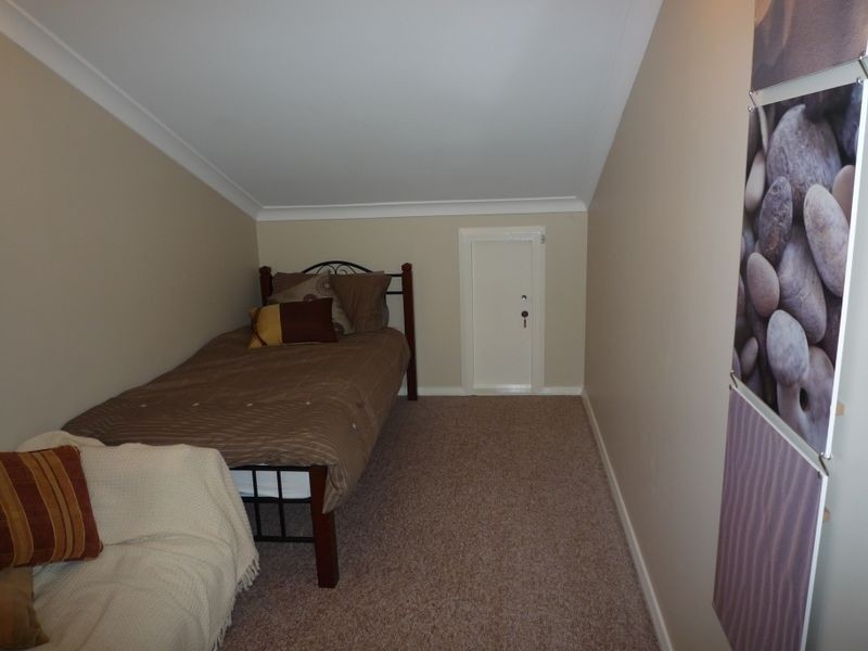 11 Carabeen Place, Halls Head WA 6210