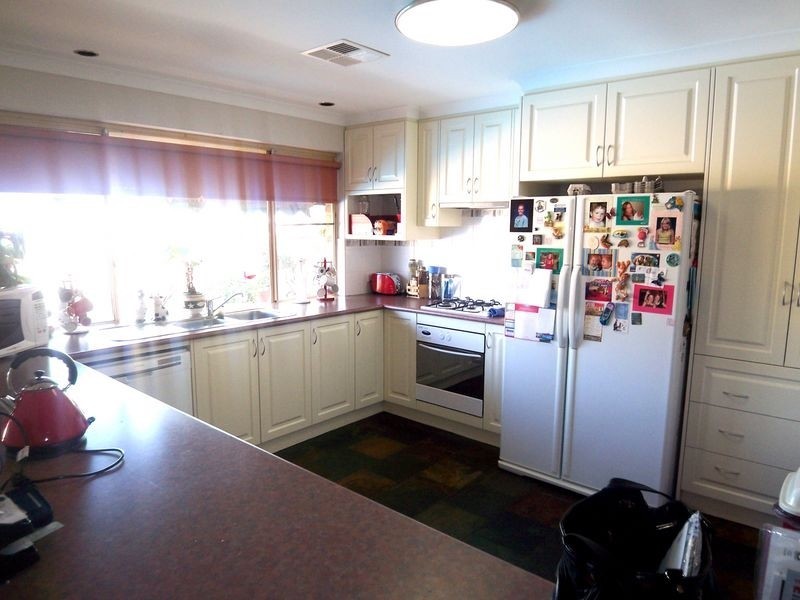 138 Mclarty Road, Halls Head WA 6210