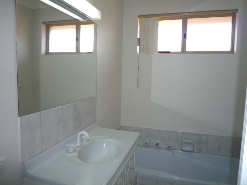 1/58 Portmarnock Circle, Halls Head WA 6210