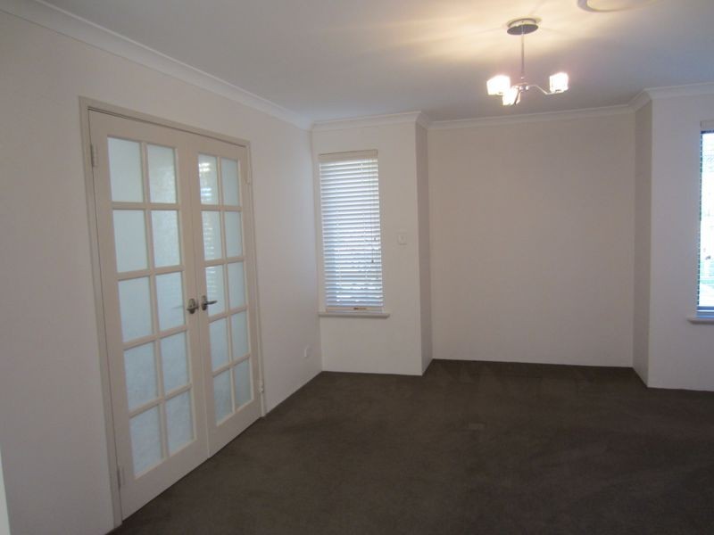 1 Nestor Way, Silver Sands WA 6210