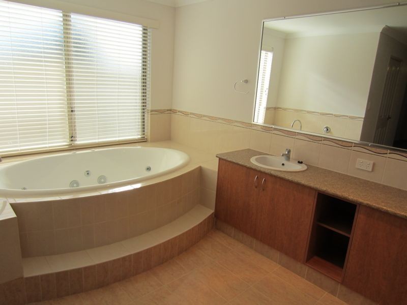 1 Nestor Way, Silver Sands WA 6210