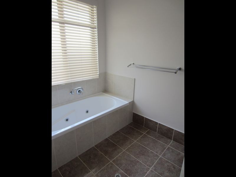 1 Nestor Way, Silver Sands WA 6210