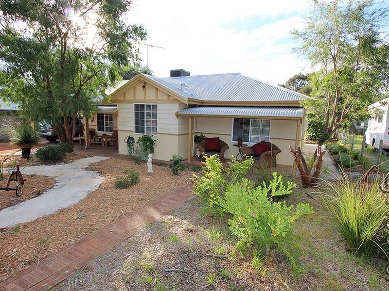 8 Luill Crescent, Dawesville WA 6211