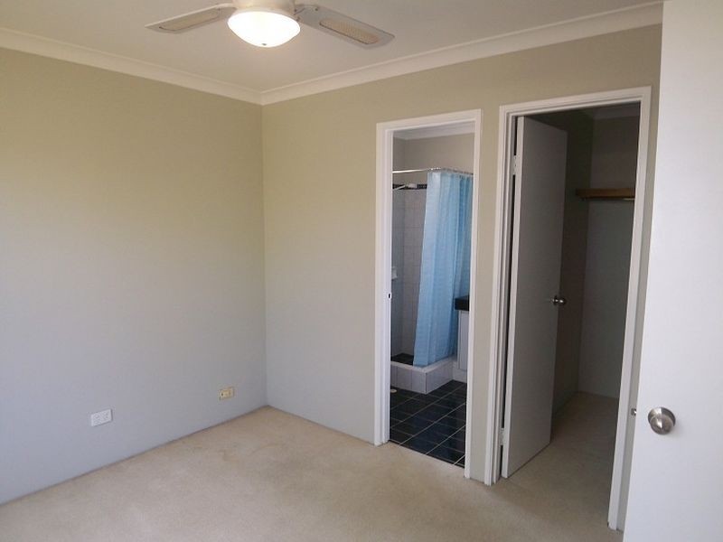 187 Oakmont Avenue, Meadow Springs WA 6210