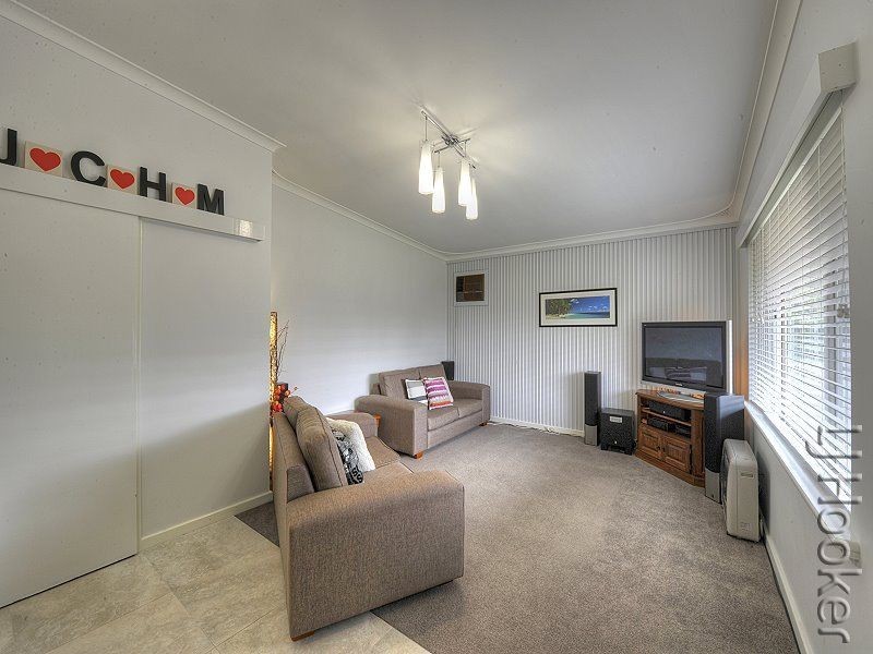 25 Gillark Street, Dudley Park WA 6210