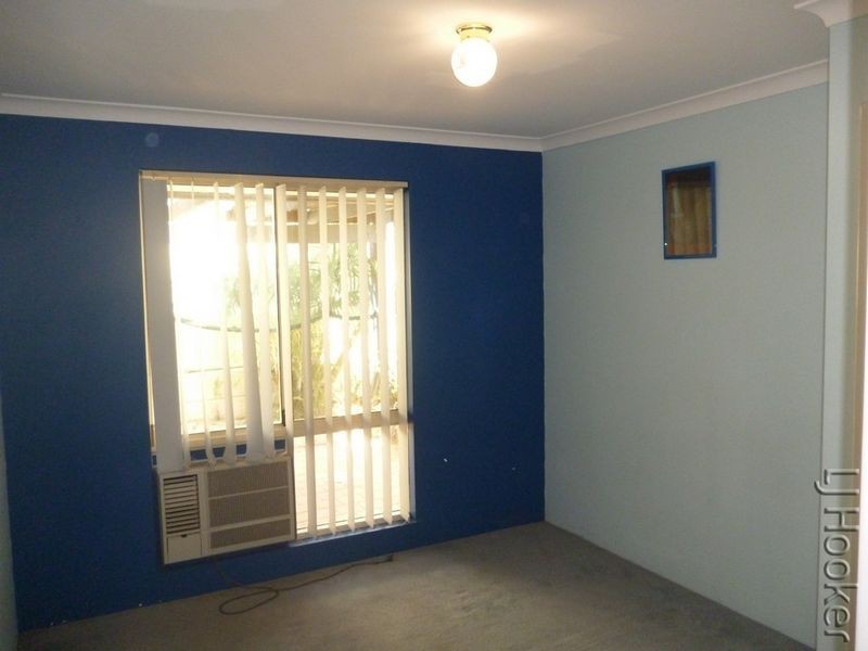 87 Templetonia Promenade, Halls Head WA 6210