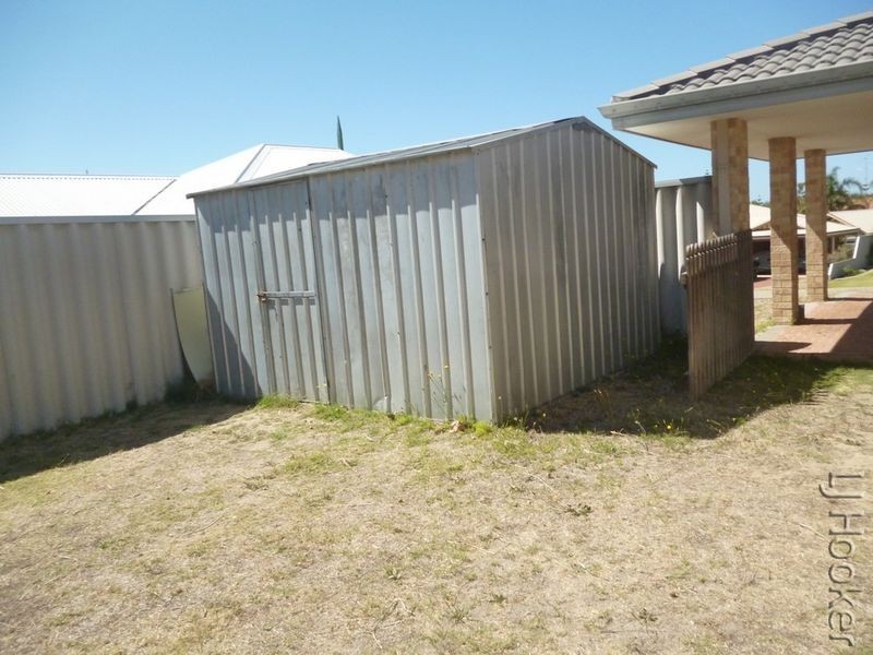 87 Templetonia Promenade, Halls Head WA 6210