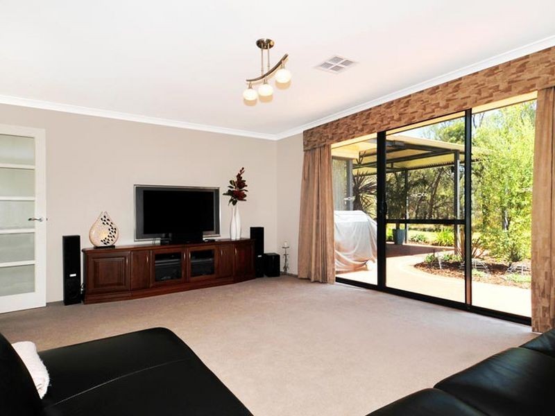 137 Evergreen Loop, Stake Hill WA 6210