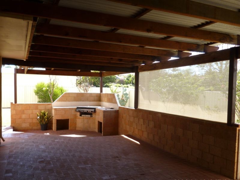 12 Portmarnock Circle, Halls Head WA 6210