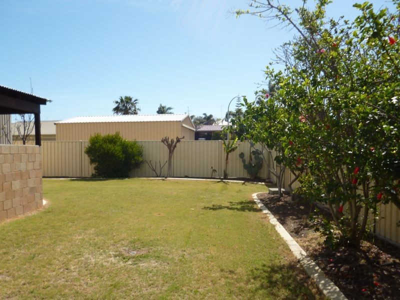 12 Portmarnock Circle, Halls Head WA 6210