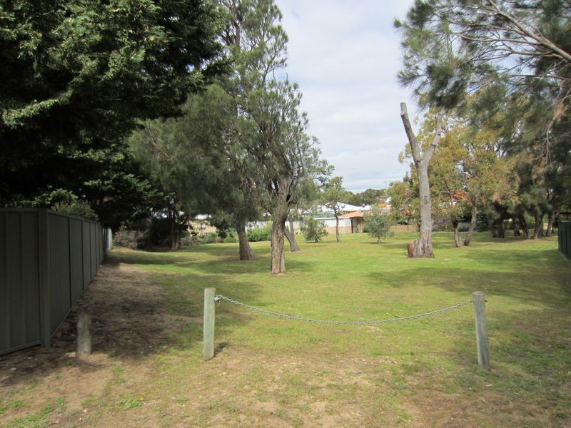 22 Elderberry Circle, Halls Head WA 6210