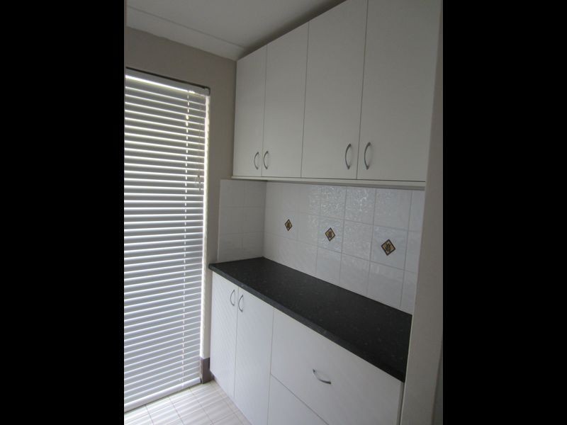 8 Allora Close, Dudley Park WA 6210