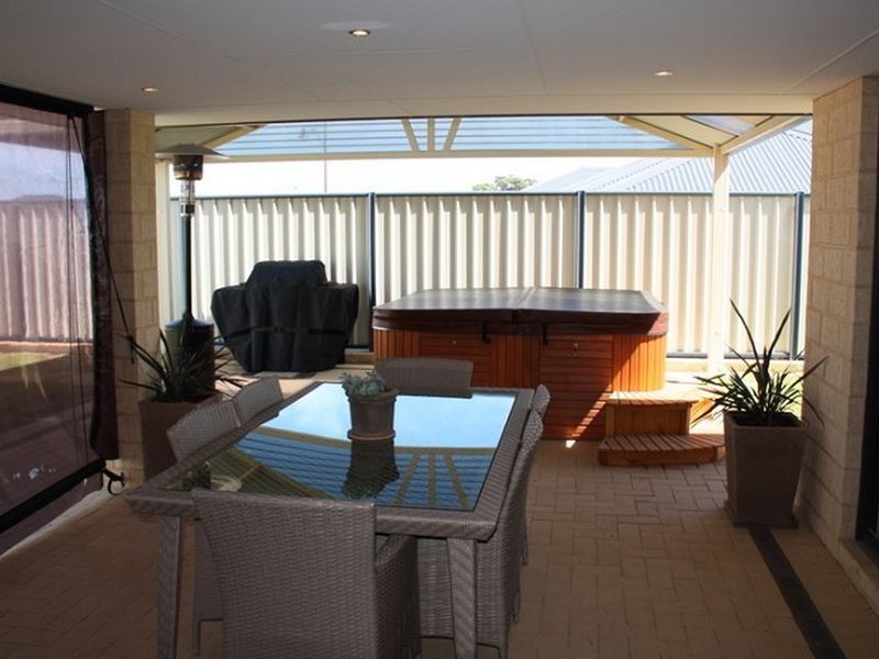 334 Pebblebeach Boulevard, Meadow Springs WA 6210