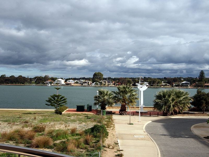 2/27 Treviso Mews, Mandurah WA 6210