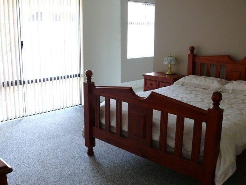 11 Goldseeker Loop, Ravenswood WA 6208