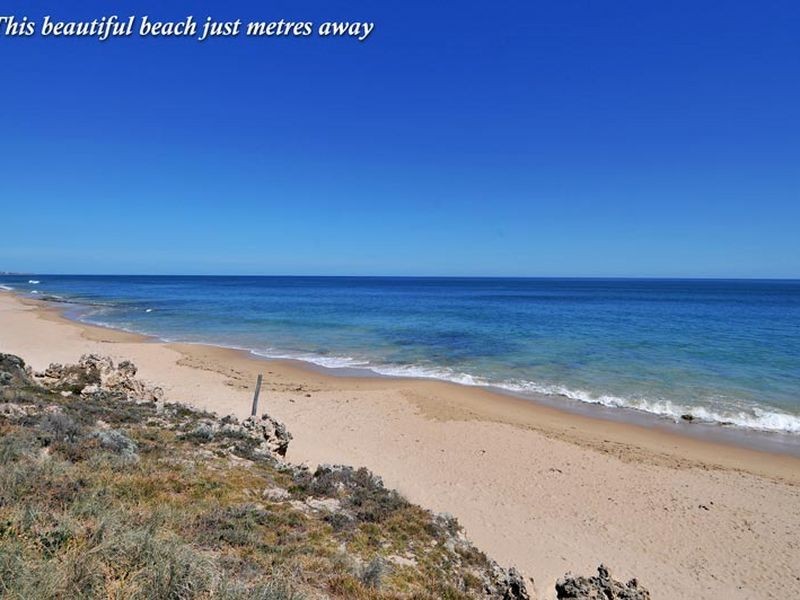 9 Neptune Place, Halls Head WA 6210