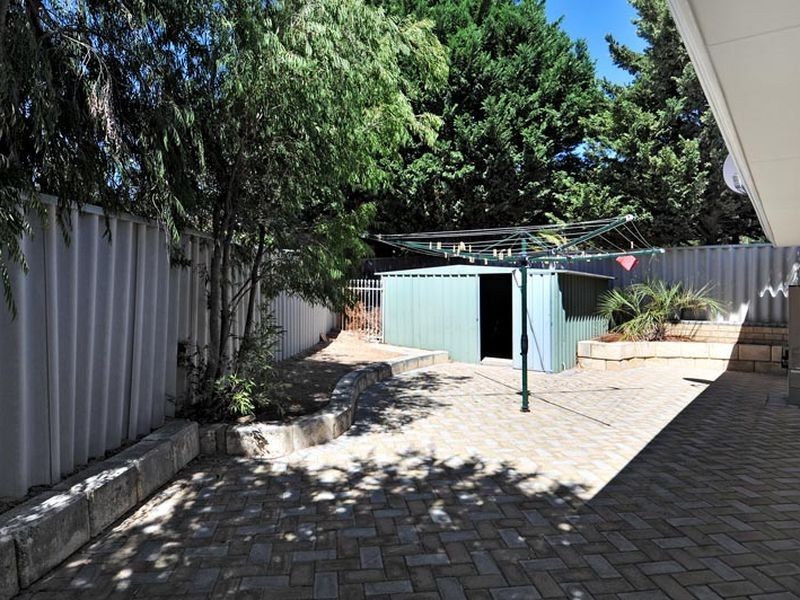 9 Neptune Place, Halls Head WA 6210