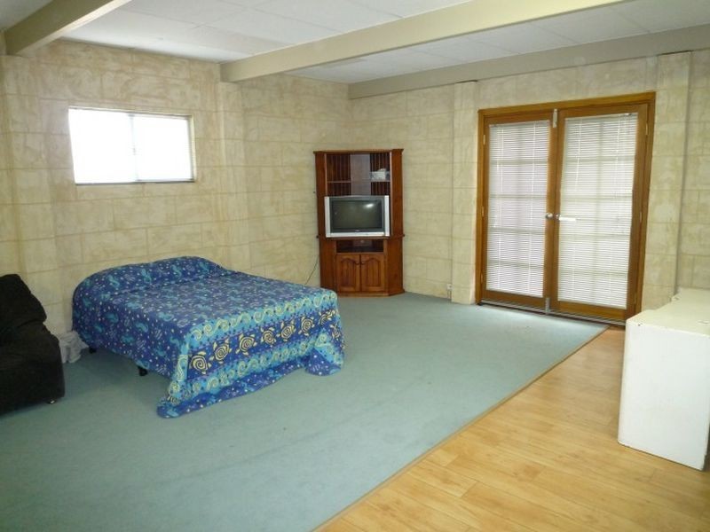 115 Mclarty Road, Halls Head WA 6210