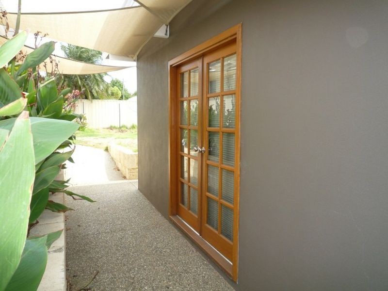 115 Mclarty Road, Halls Head WA 6210