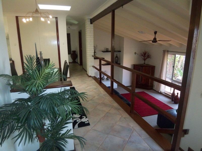 100 Janis Street, Halls Head WA 6210