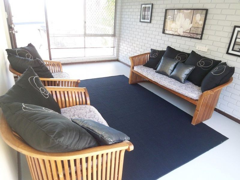 100 Janis Street, Halls Head WA 6210