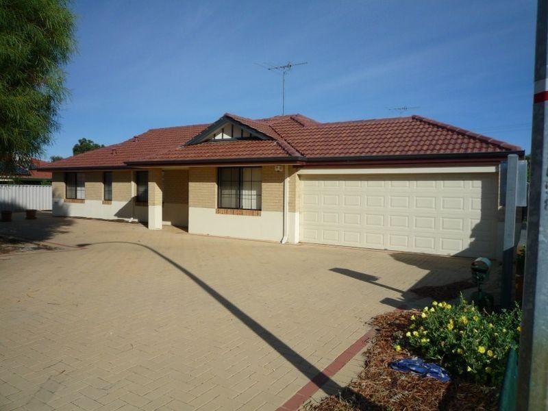 1/3 Blossom Place, Coodanup WA 6210