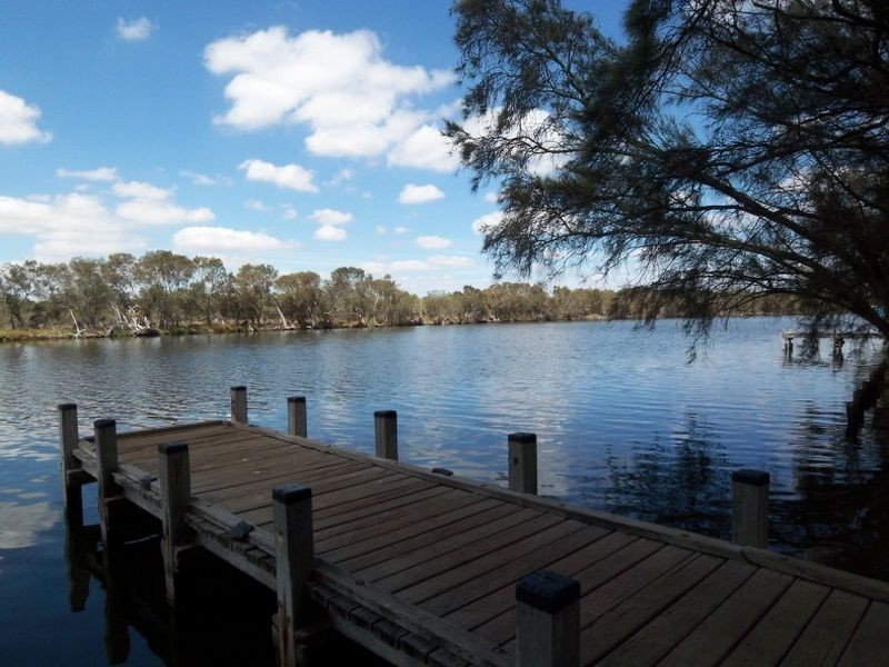 1/3 Blossom Place, Coodanup WA 6210