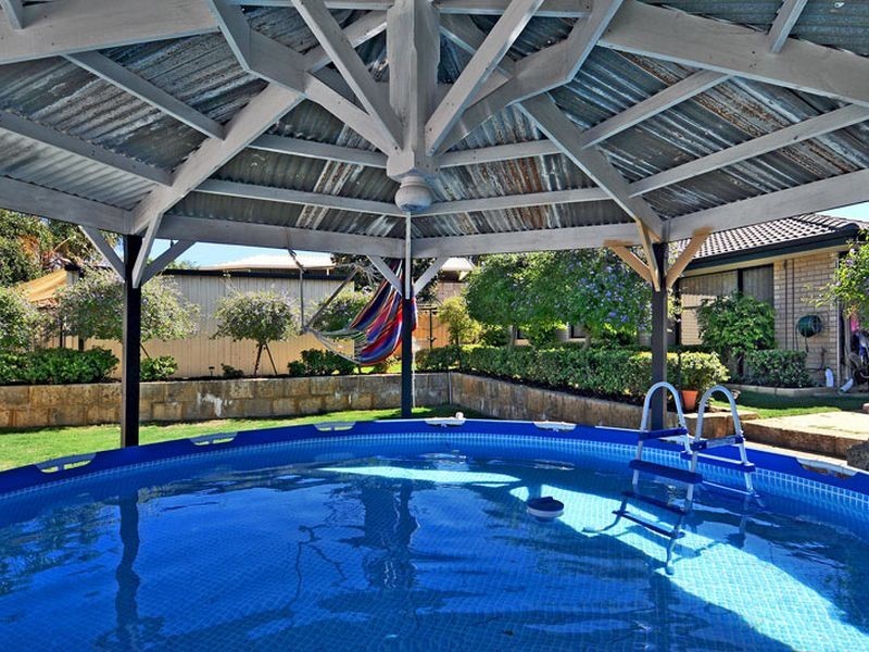 16 Lambourne Place, Halls Head WA 6210
