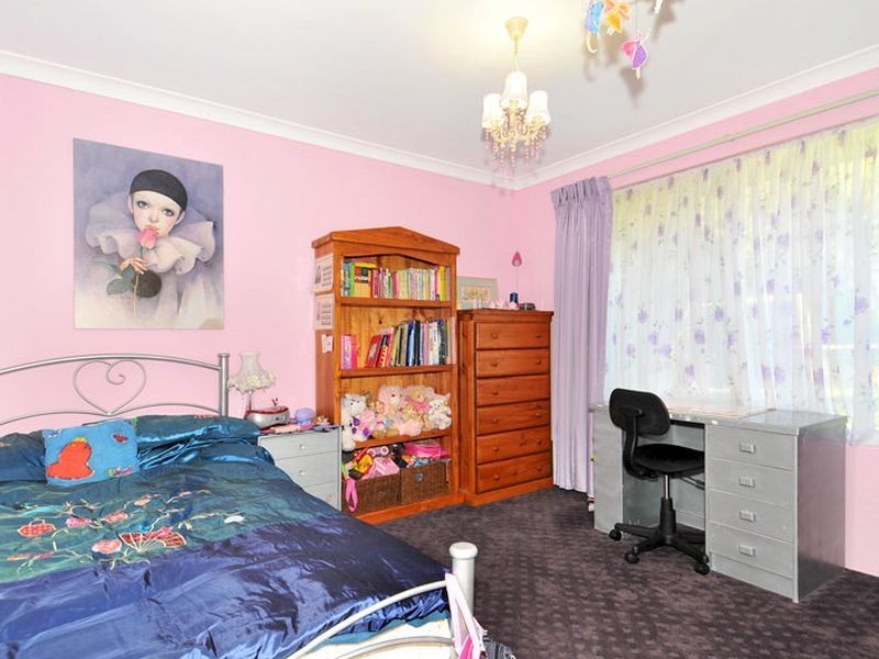 64 Marginata Road, Barragup WA 6210