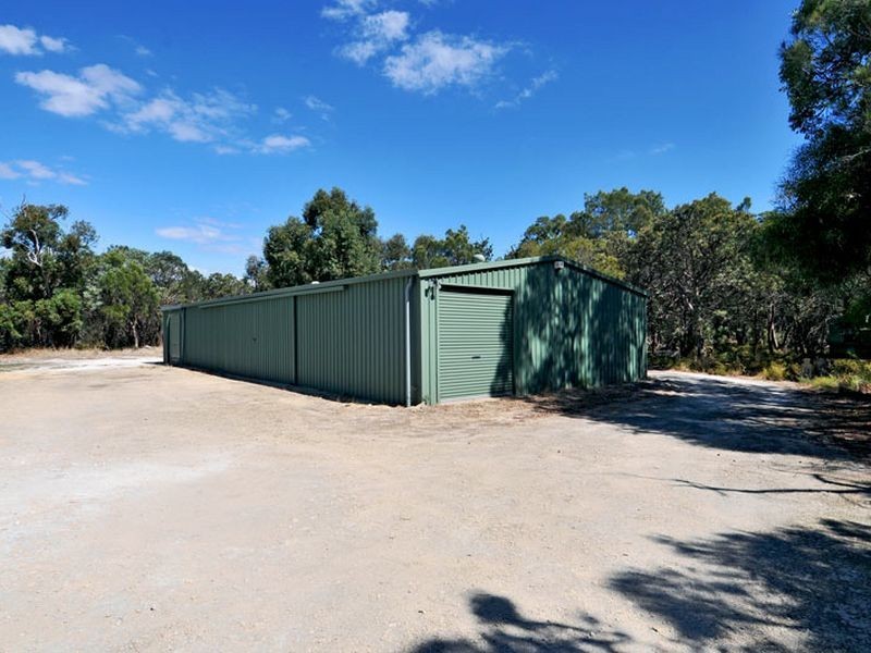 64 Marginata Road, Barragup WA 6210