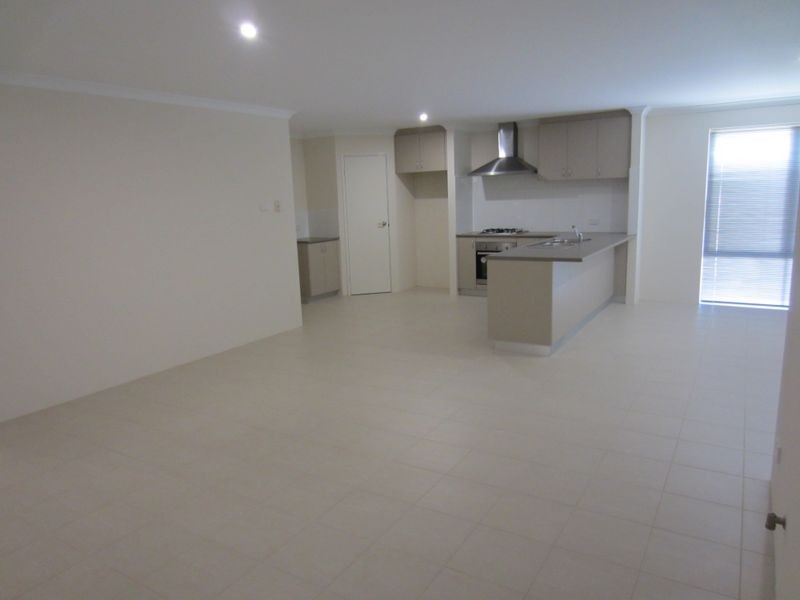 46 Highland Crescent, Meadow Springs WA 6210