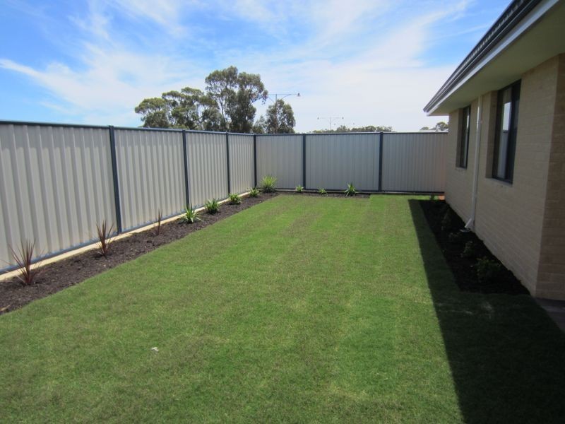 46 Highland Crescent, Meadow Springs WA 6210