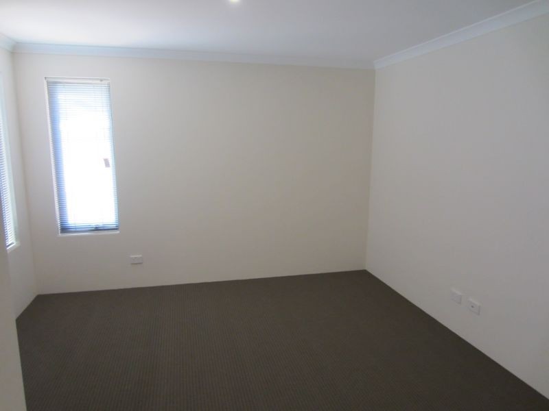 46 Highland Crescent, Meadow Springs WA 6210