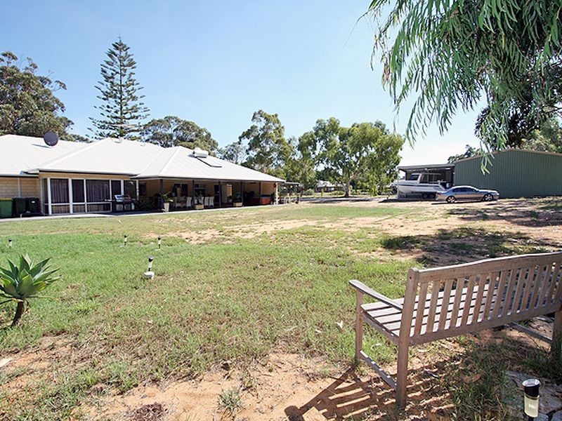 29 Balwina Road, Greenfields WA 6210