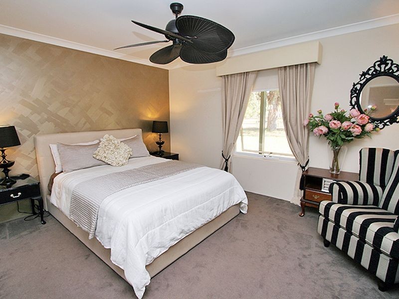 29 Balwina Road, Greenfields WA 6210