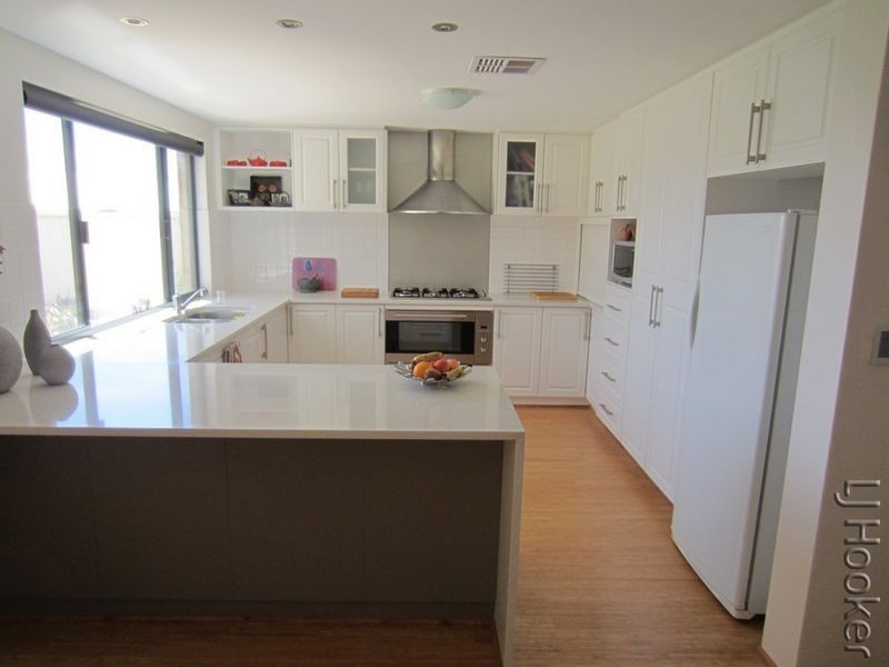 9 Abercrombie Rise, Madora Bay WA 6210