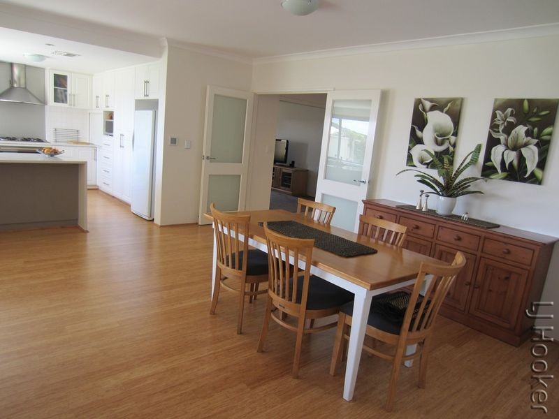 9 Abercrombie Rise, Madora Bay WA 6210