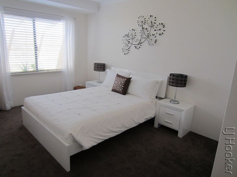 9 Abercrombie Rise, Madora Bay WA 6210