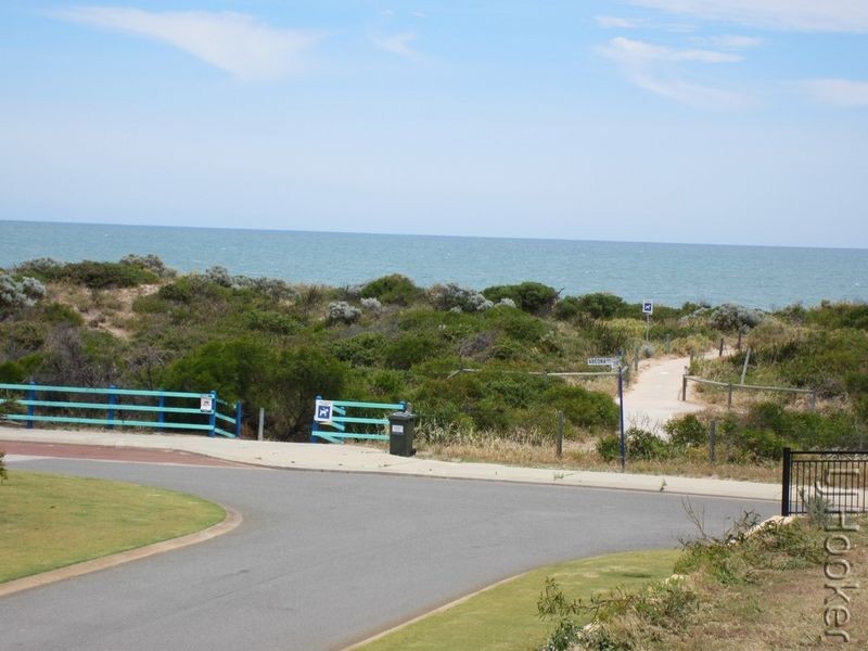 9 Abercrombie Rise, Madora Bay WA 6210