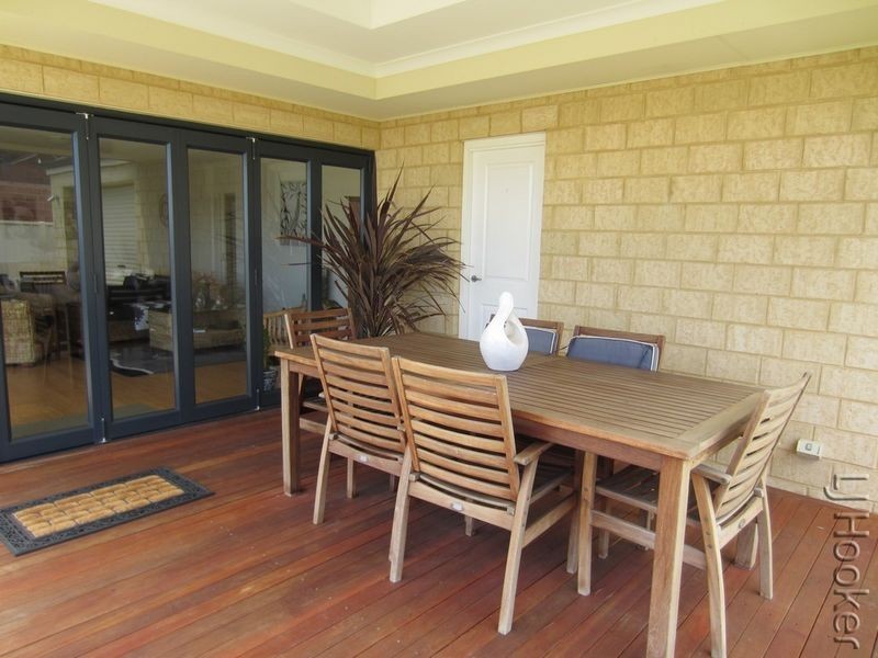 9 Abercrombie Rise, Madora Bay WA 6210